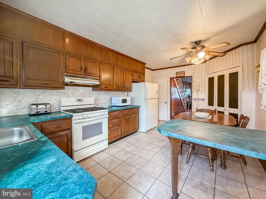 912 Jefferson Avenue photo 9