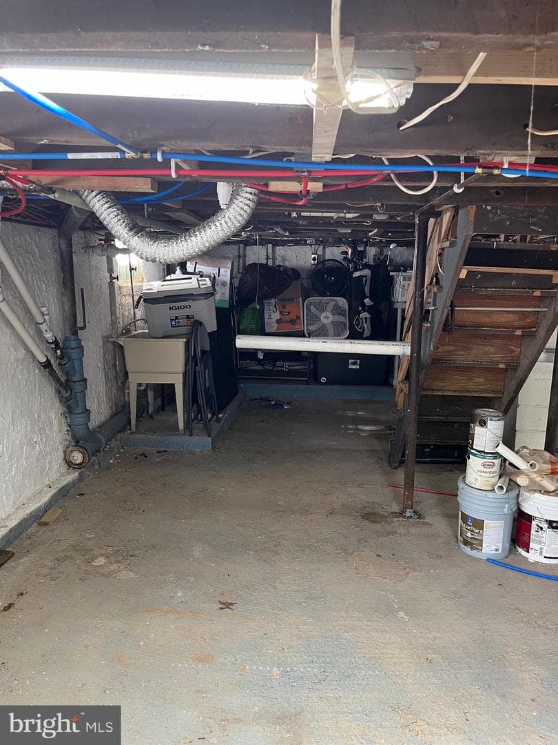 909 Third Avenue photo 34