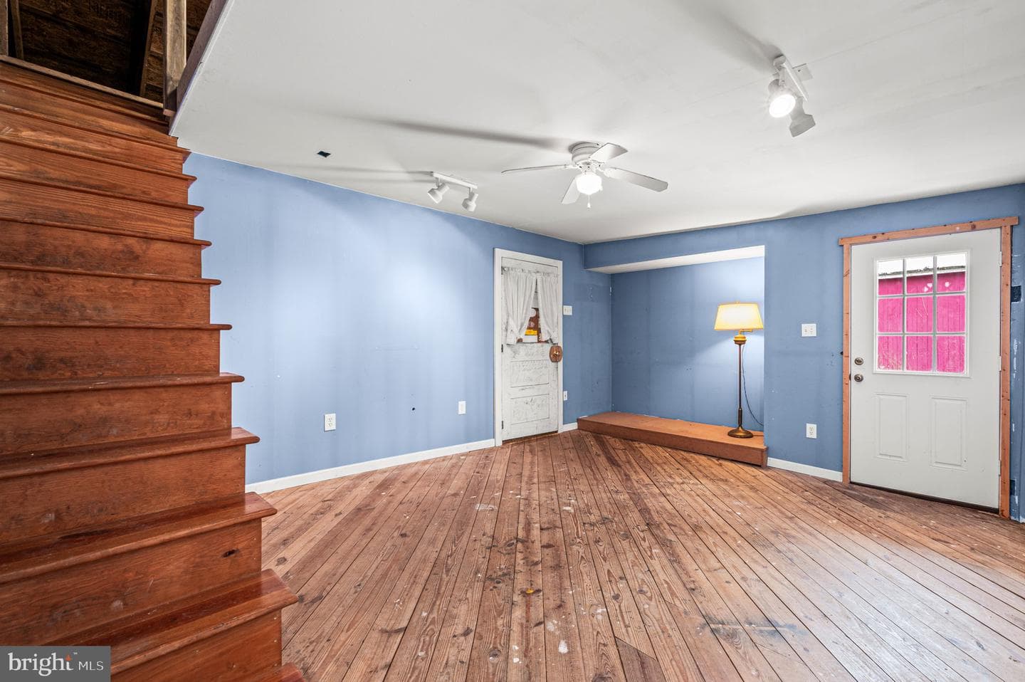 21 New Galena Road photo 34