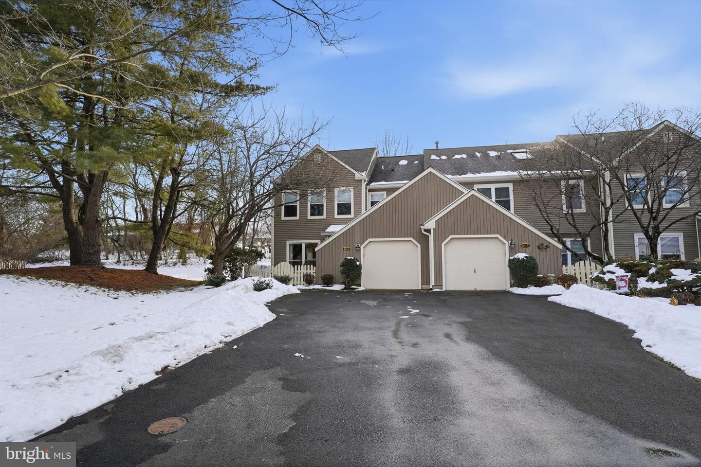 1613 Lakeview Circle photo 4