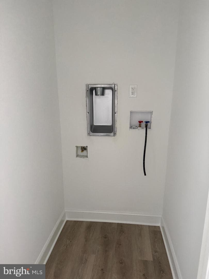 535 Princess Ave photo 16