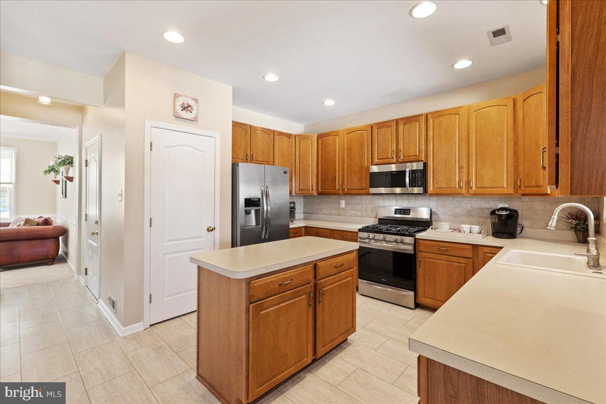 131 Nottingham Drive photo 16