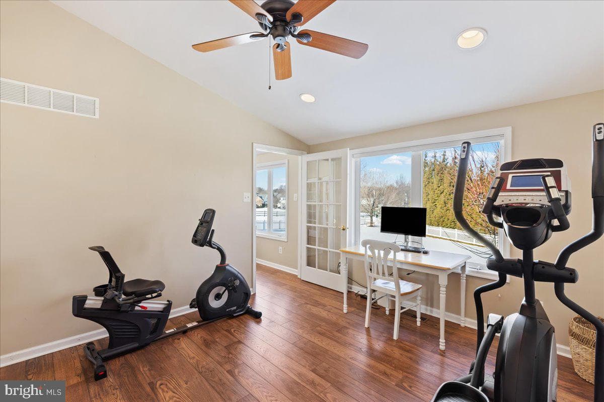 131 Nottingham Drive photo 24