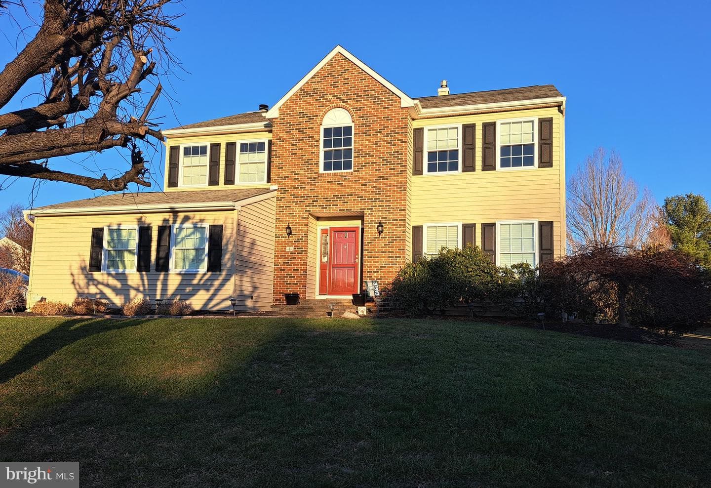 1 Denton Circle photo 2