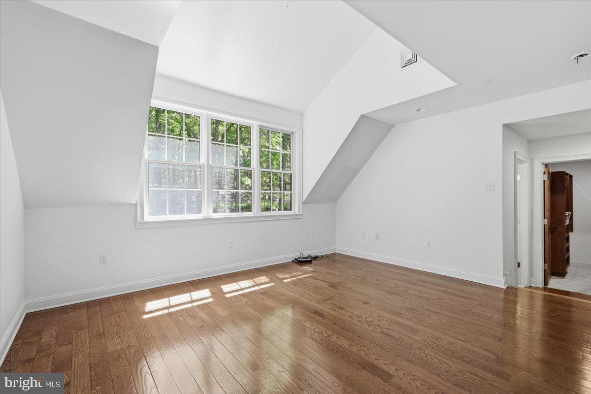 7044 Ely Road photo 31
