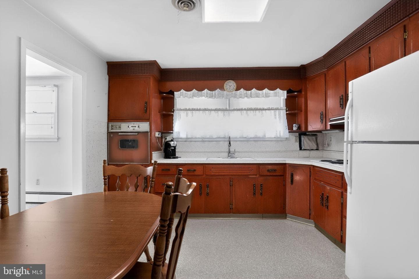 10 Taylor Street photo 6