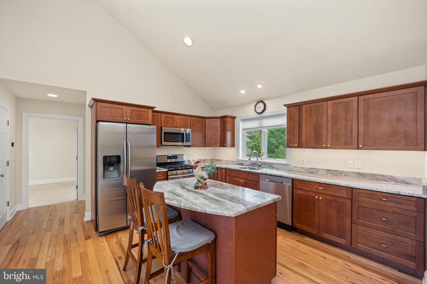 215 E Dark Hollow Road photo 37