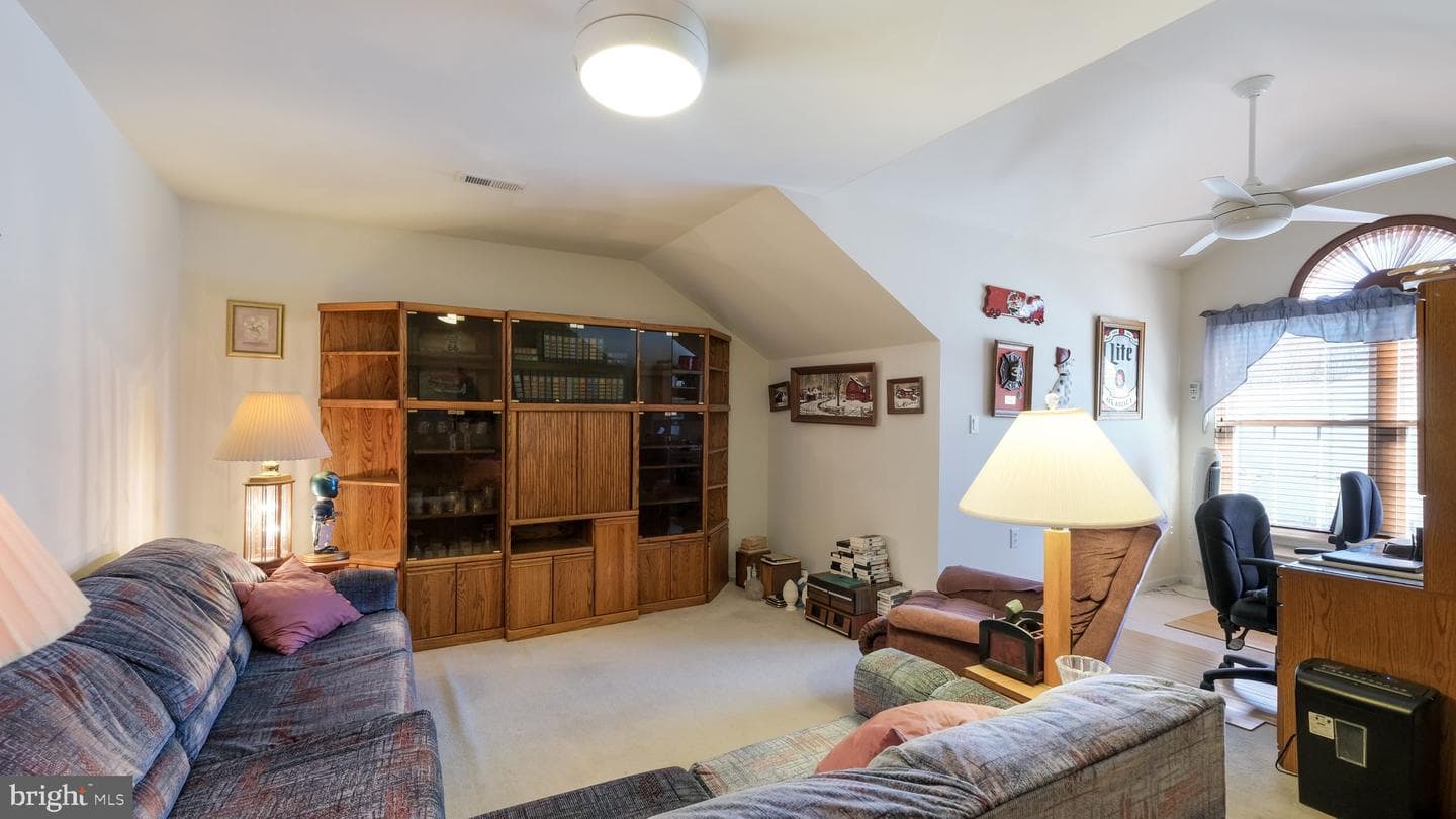 627 Bellflower Road photo 22
