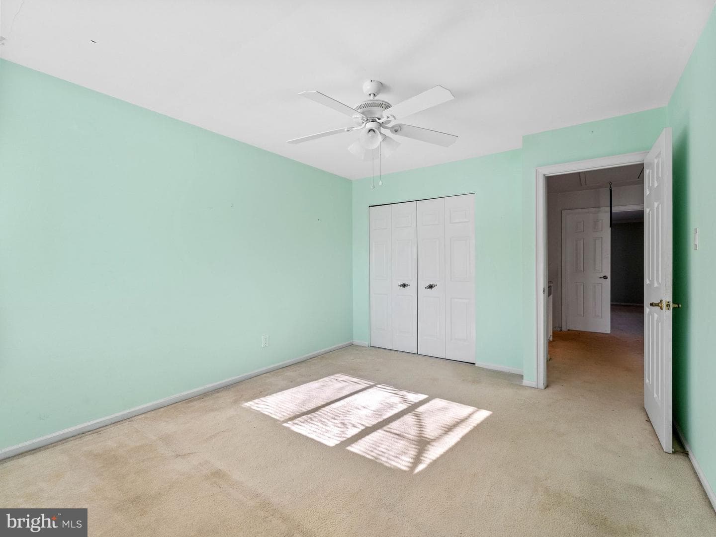 25 Essex Place photo 21
