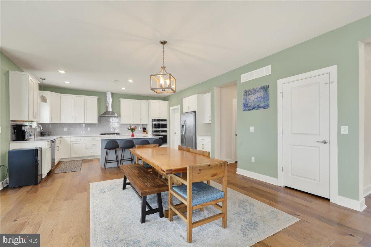 1076 Mariwill Drive photo 15