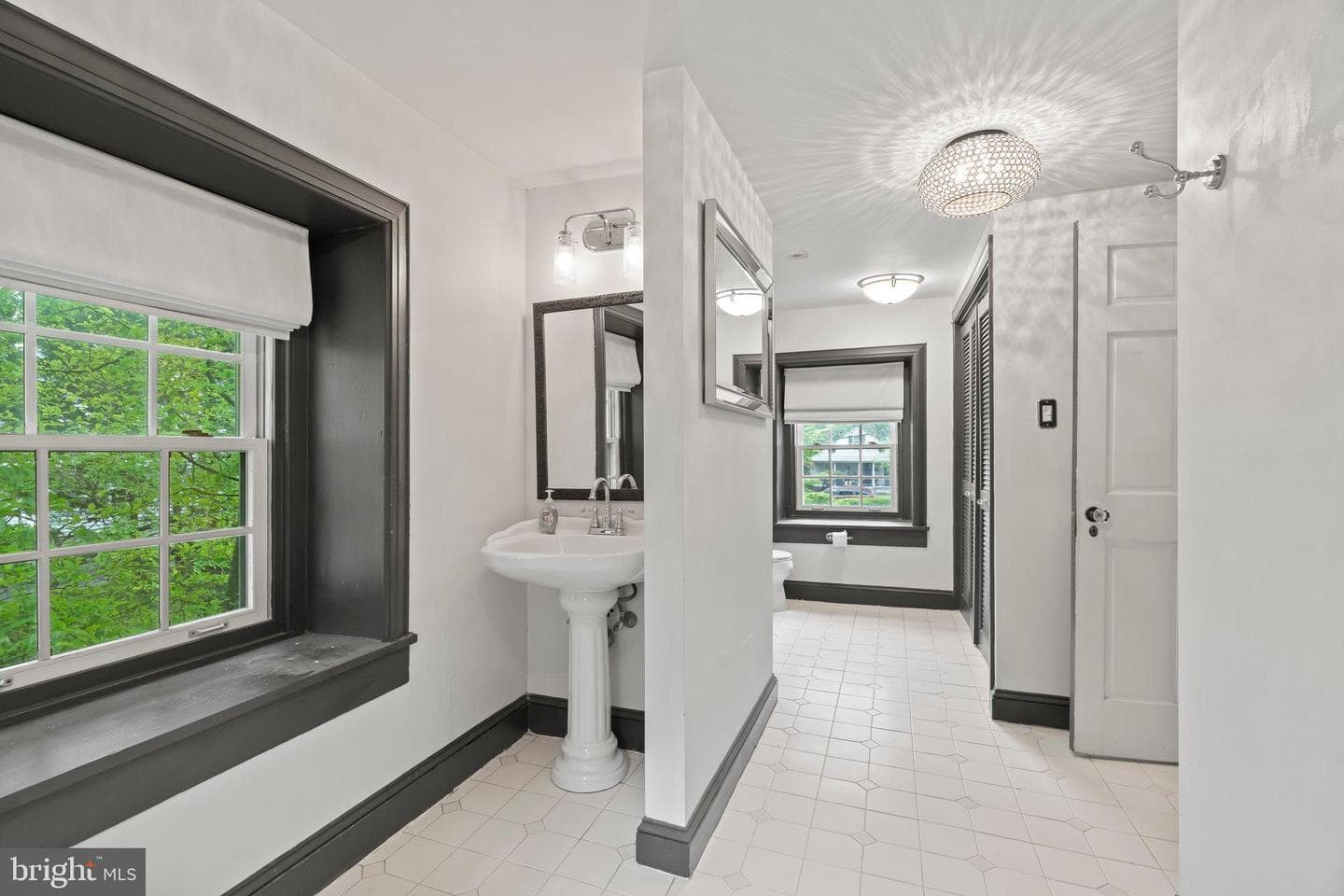 209 N Bellevue Ave photo 48