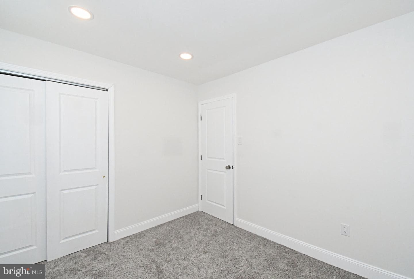 2980 Yorkshire Road photo 56