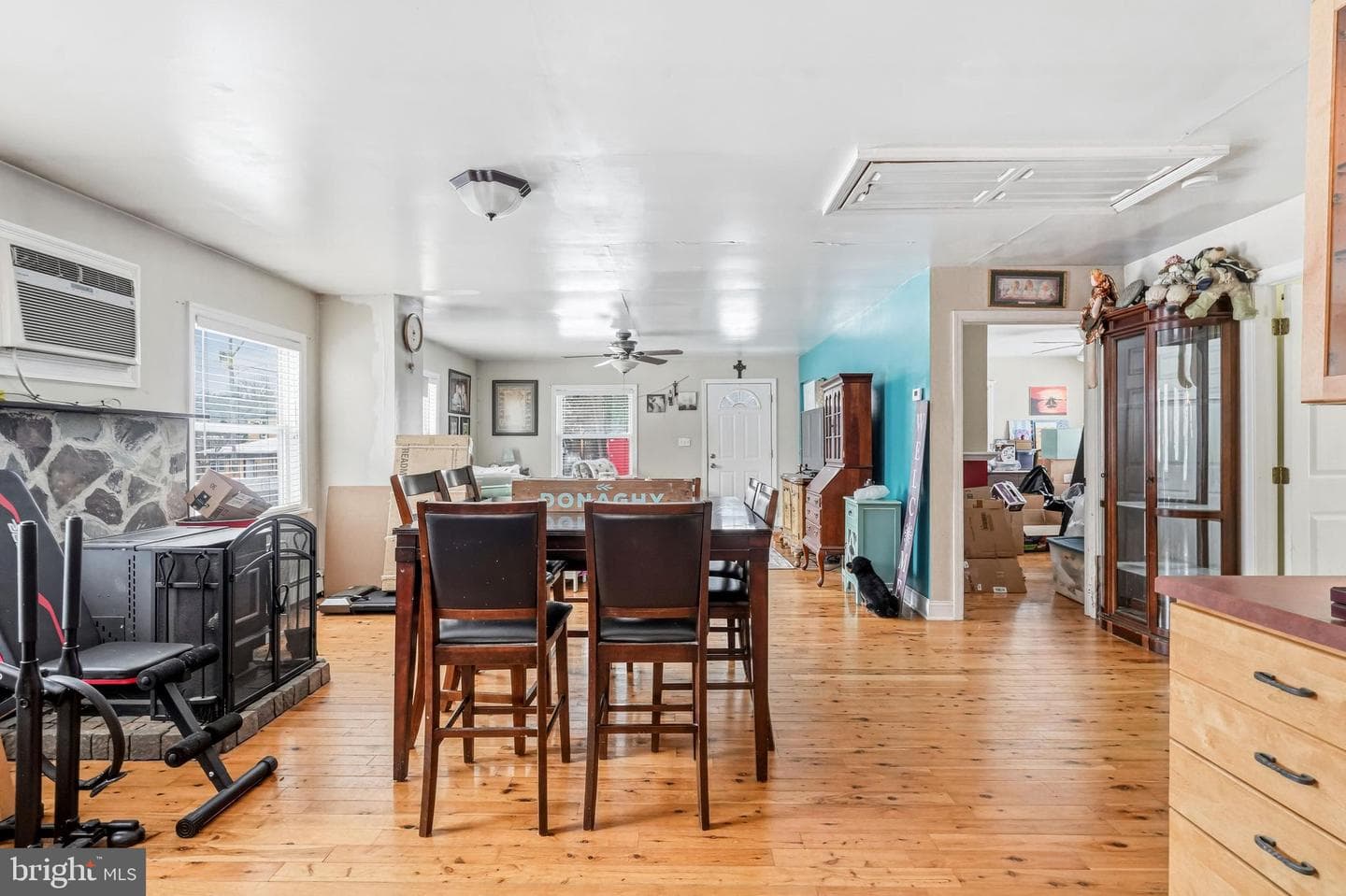 41 Pleasant Avenue photo 9