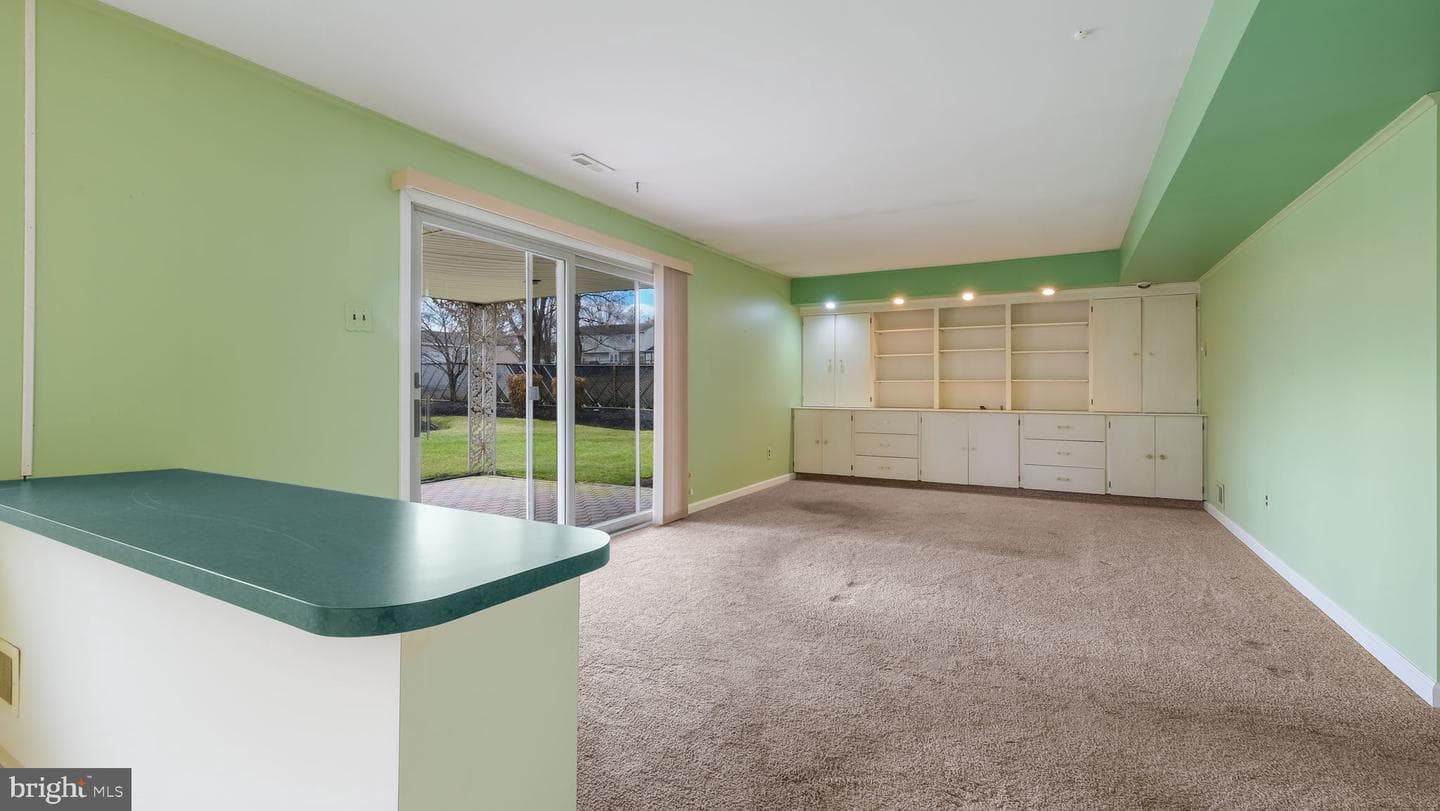 64 Springwood Drive photo 16