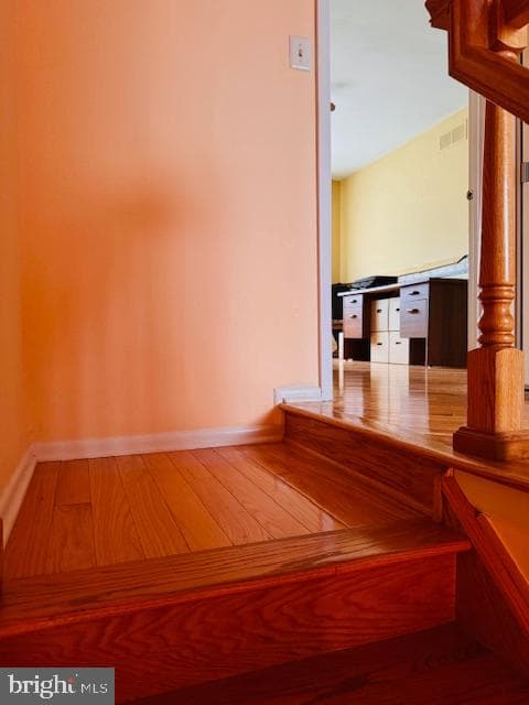 632 Longfellow Court photo 18