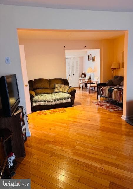 632 Longfellow Court photo 4