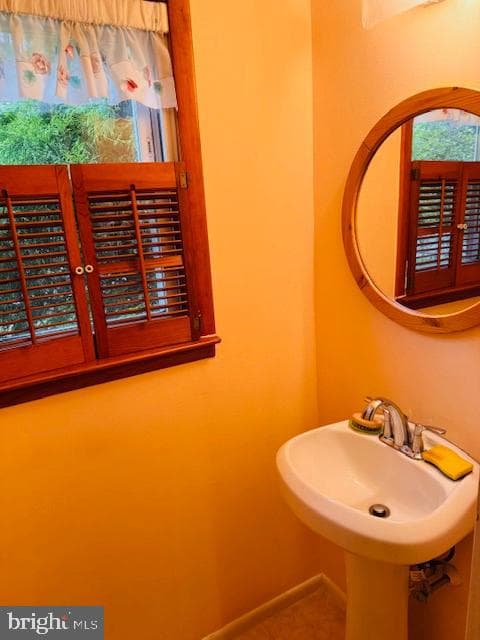 632 Longfellow Court photo 7