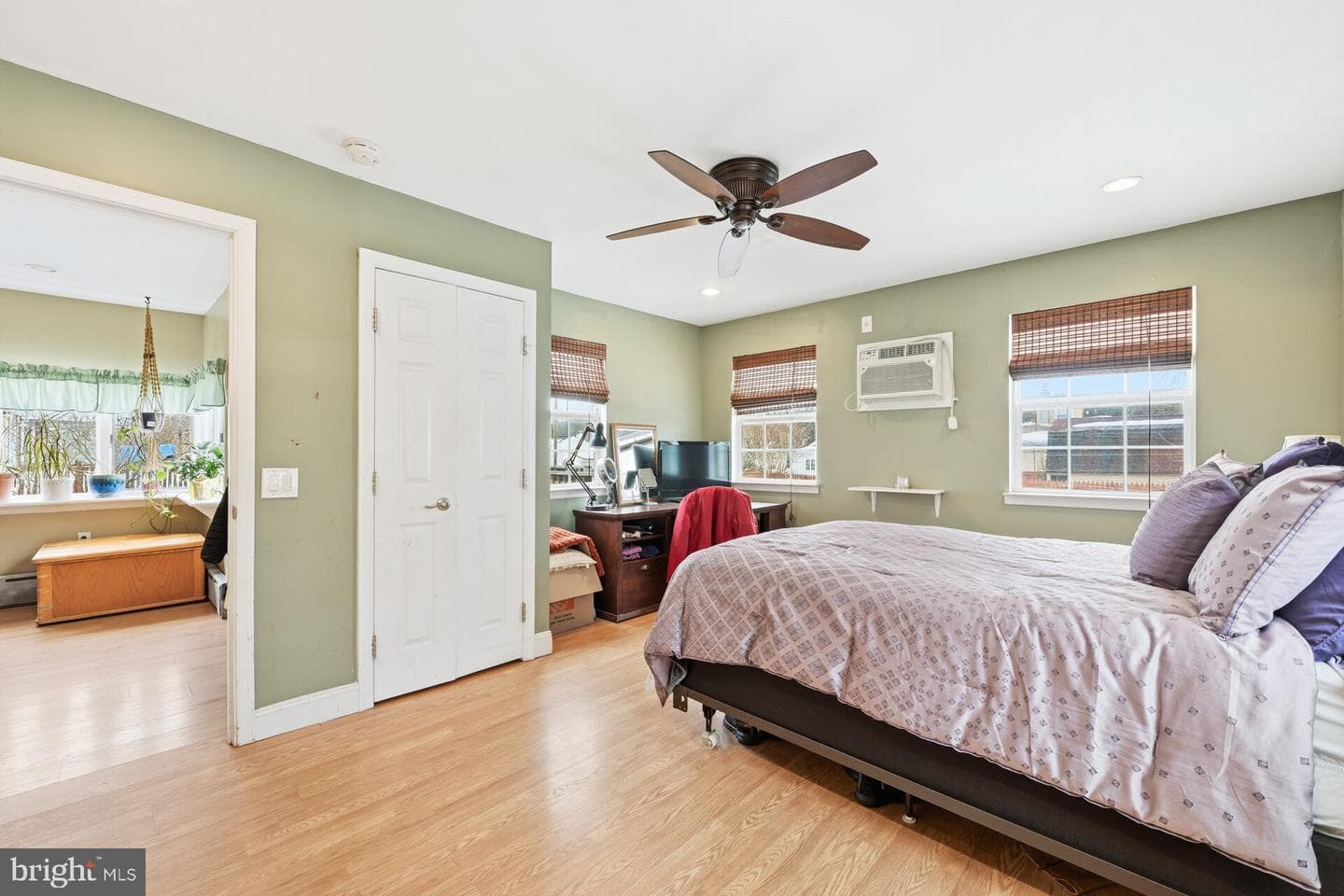 428 Madison Avenue photo 5