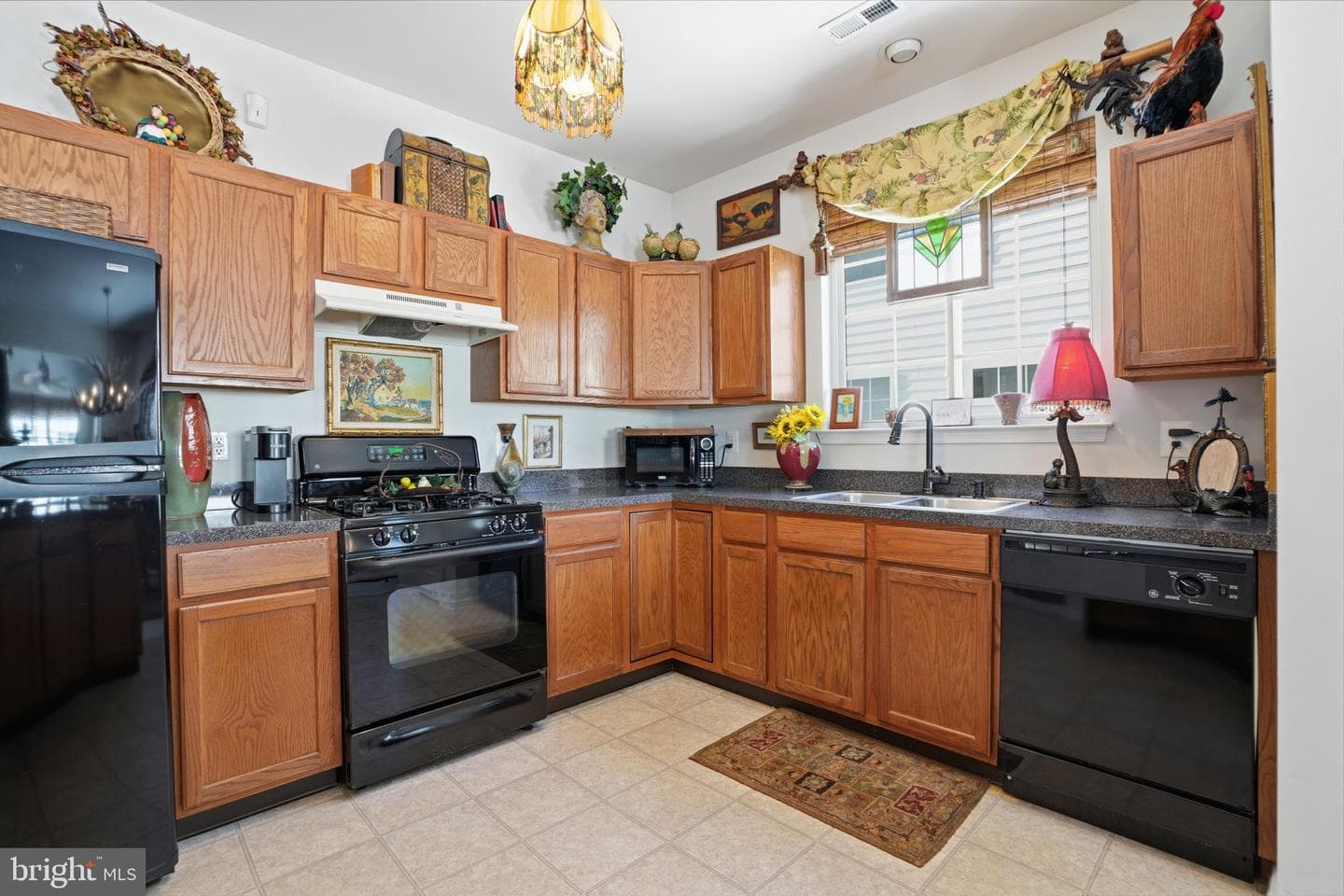 941 Hamilton Way photo 15