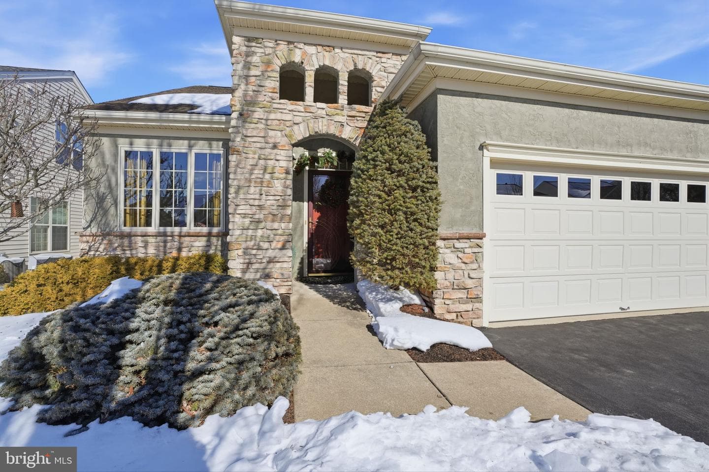 941 Hamilton Way photo 3