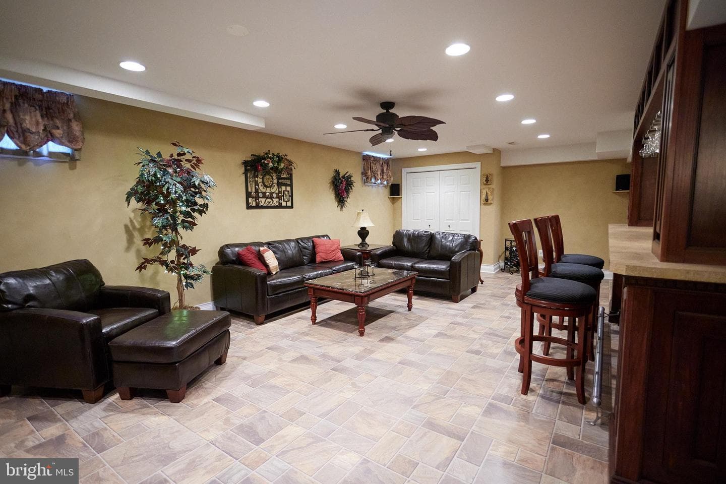 704 Campus Drive photo 21