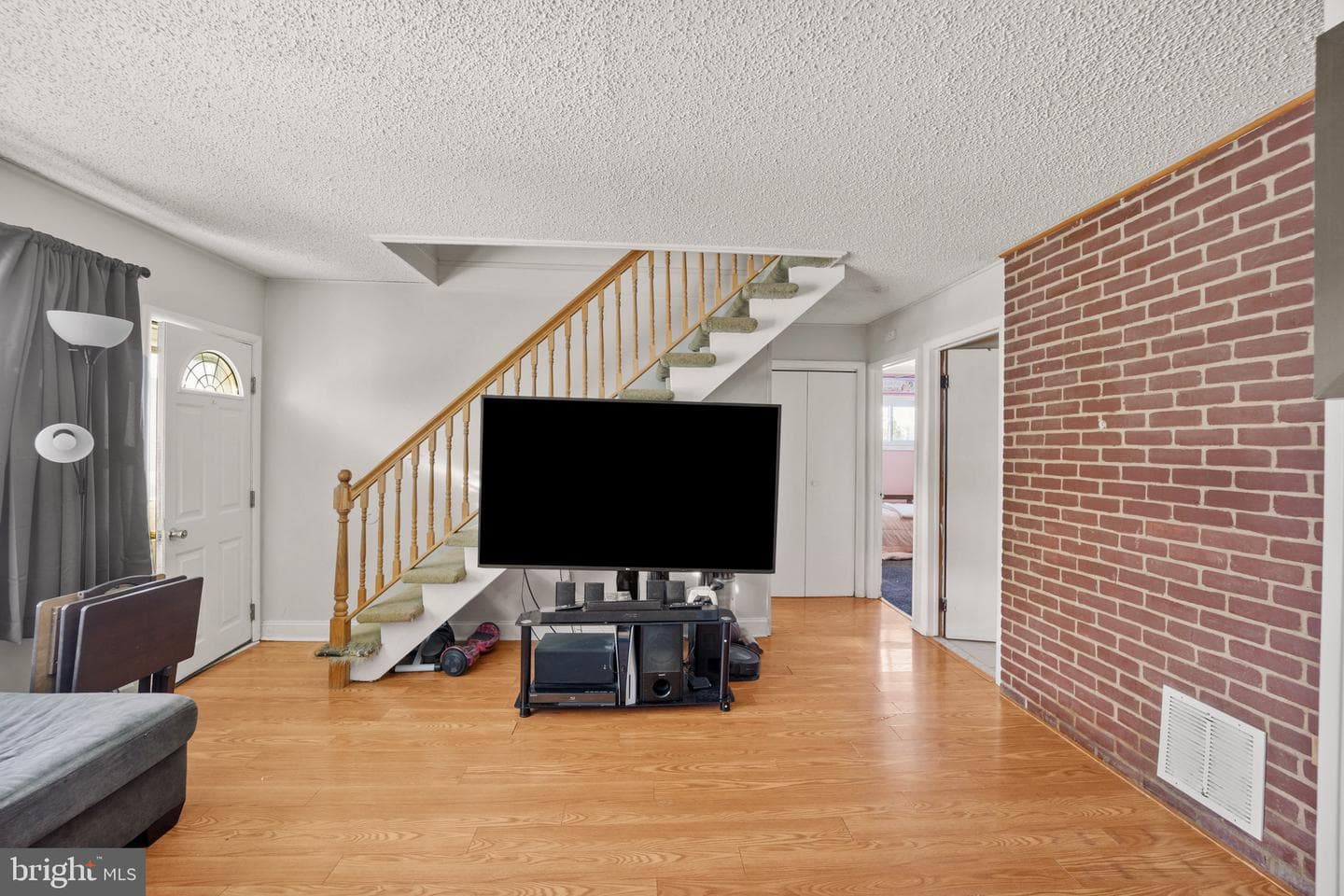 5 Nickelhill Lane photo 3