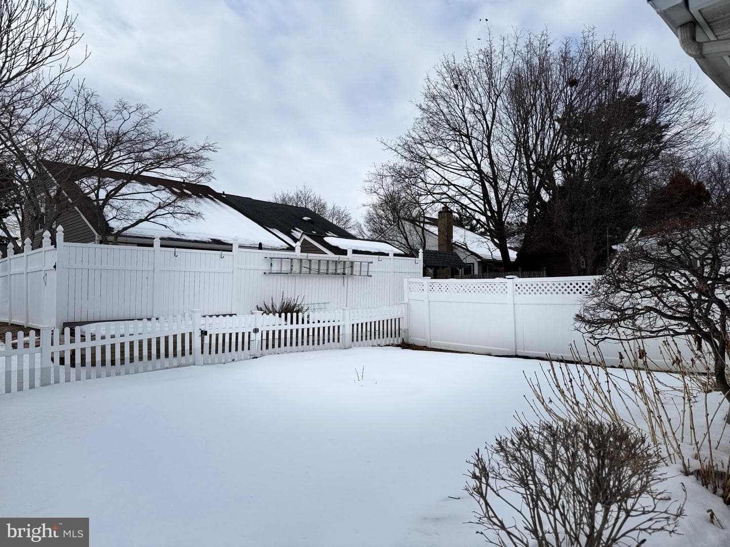 177 Raintree Court photo 36
