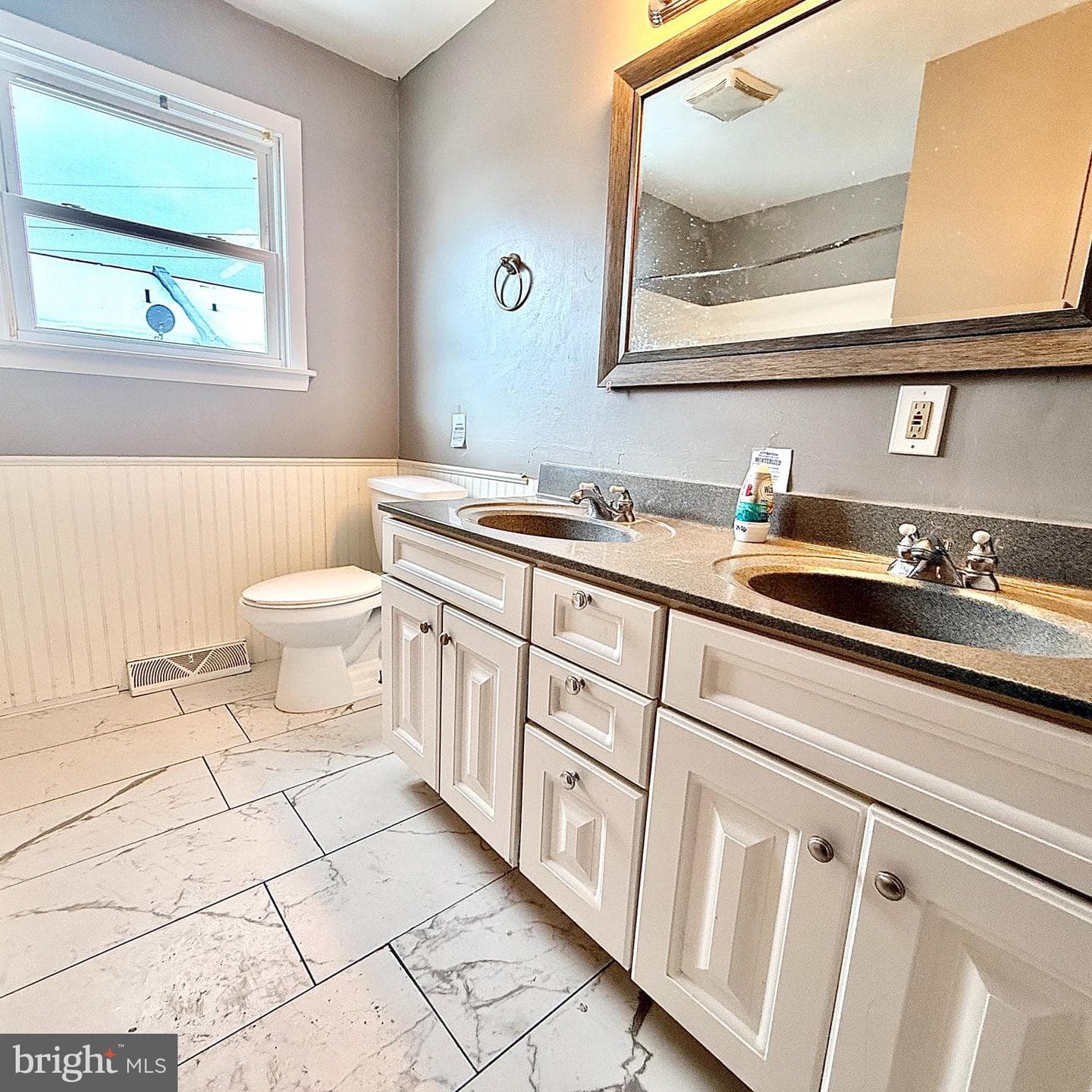 7 Berks Court photo 16