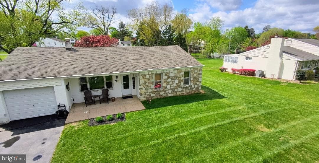 576 Churchville Lane photo 4