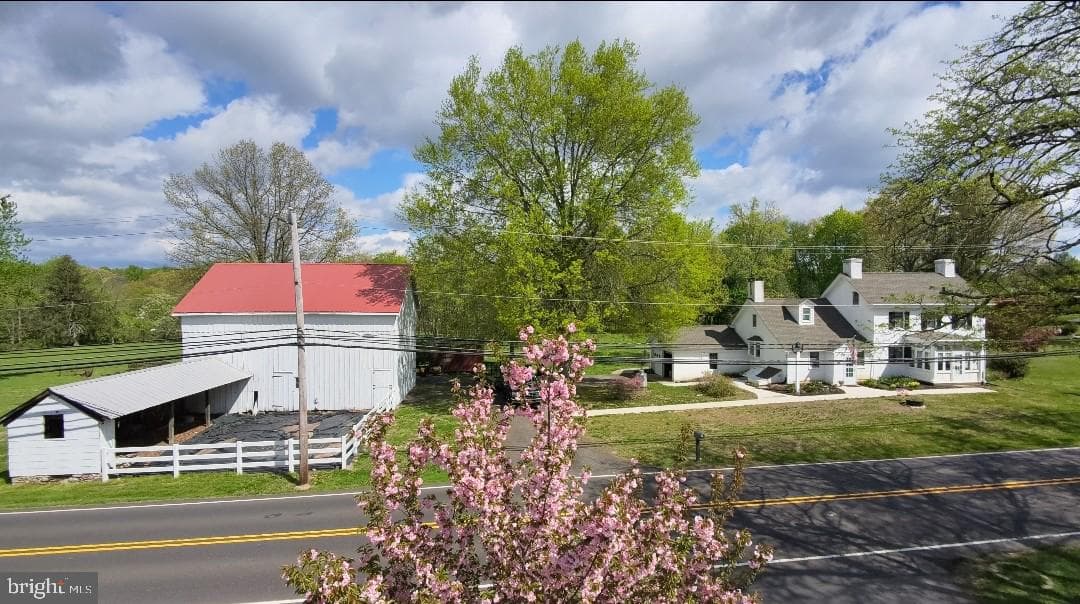 576 Churchville Lane photo 6