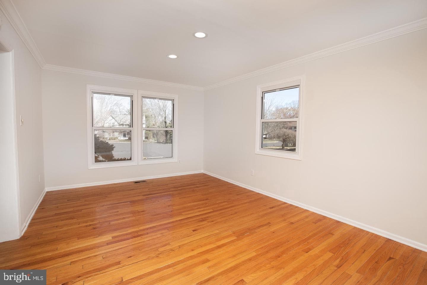 2210 Club House Circle photo 10