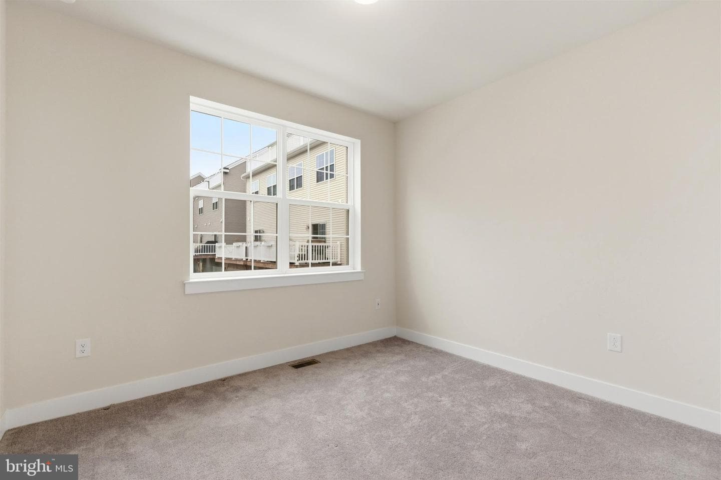 204a Dock Street photo 15