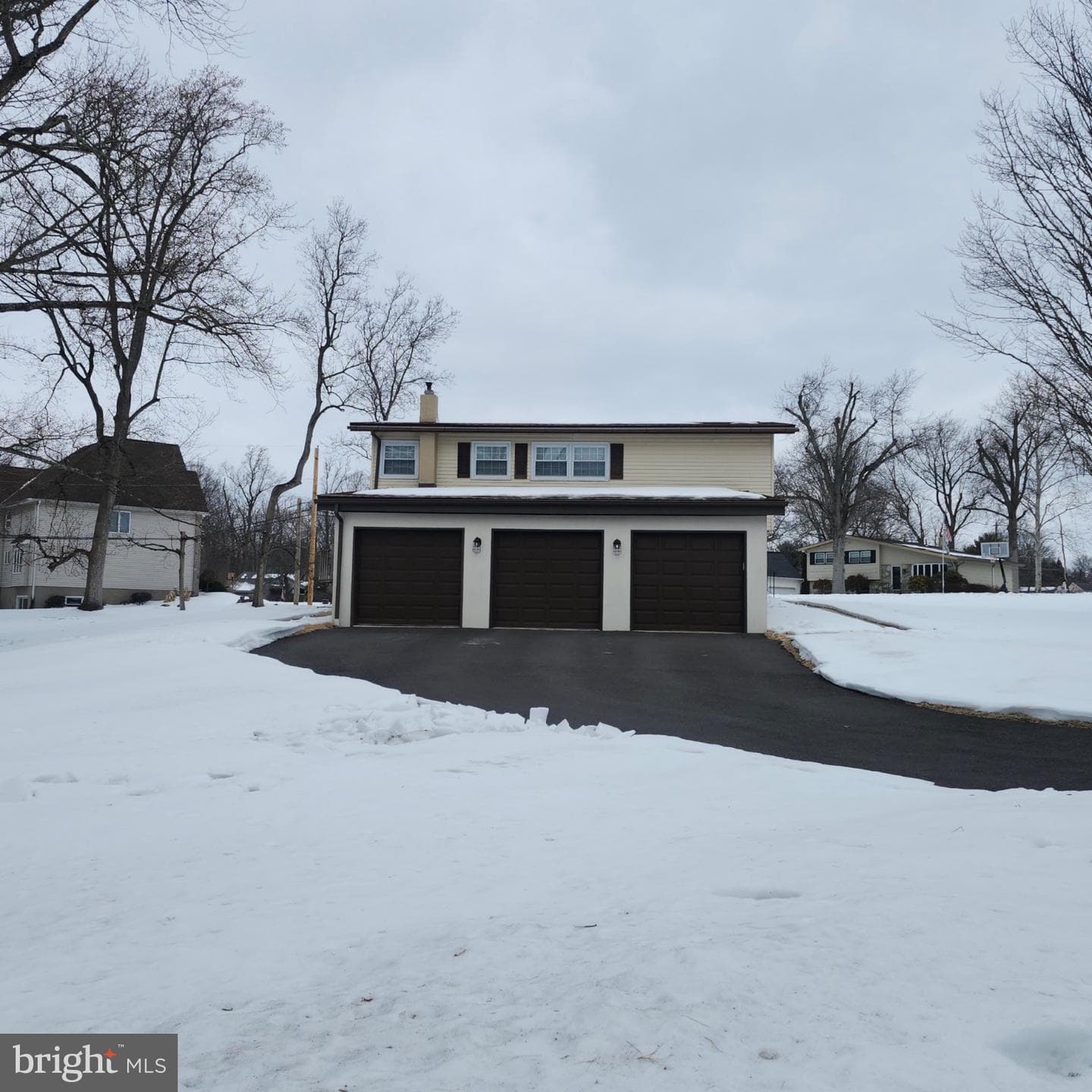84 Upland Drive photo 2
