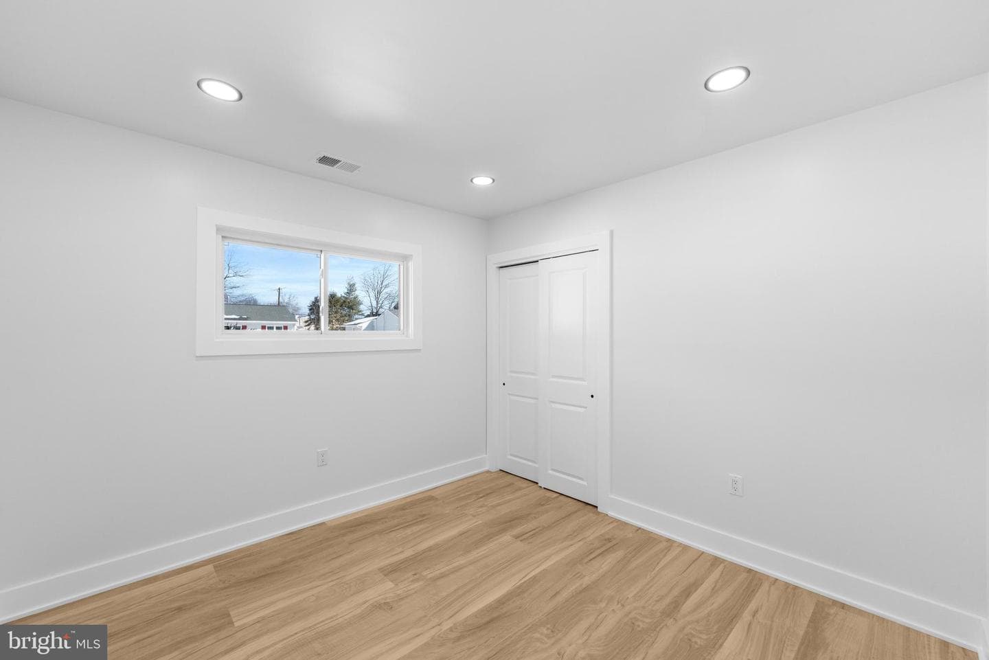 970 Rozel Avenue photo 38