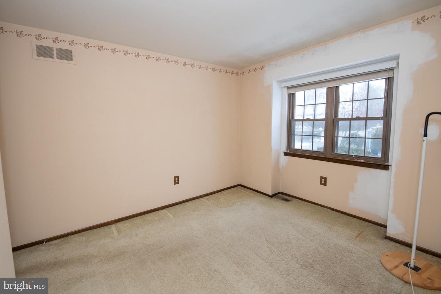 62 W Pickering Bend photo 13