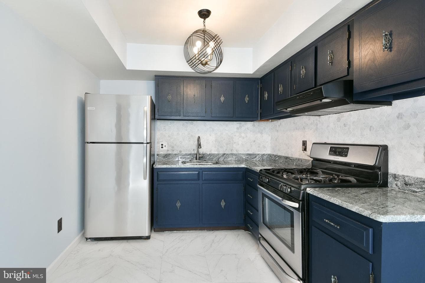 204 Hampton Crossing photo 11