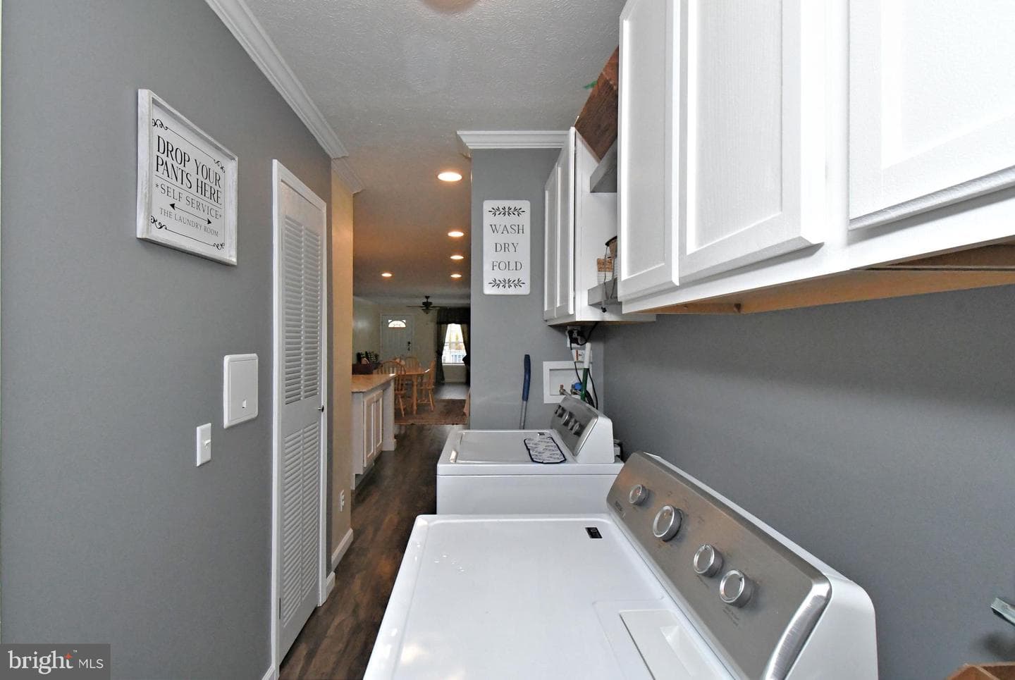233 Hemlock Drive photo 43