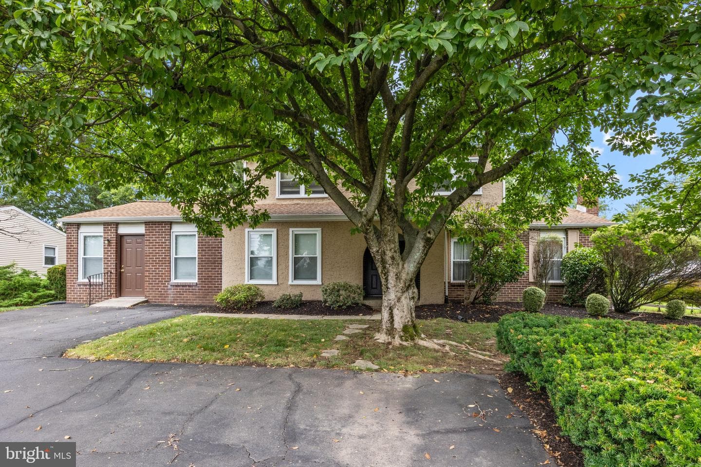 840 Davisville Road