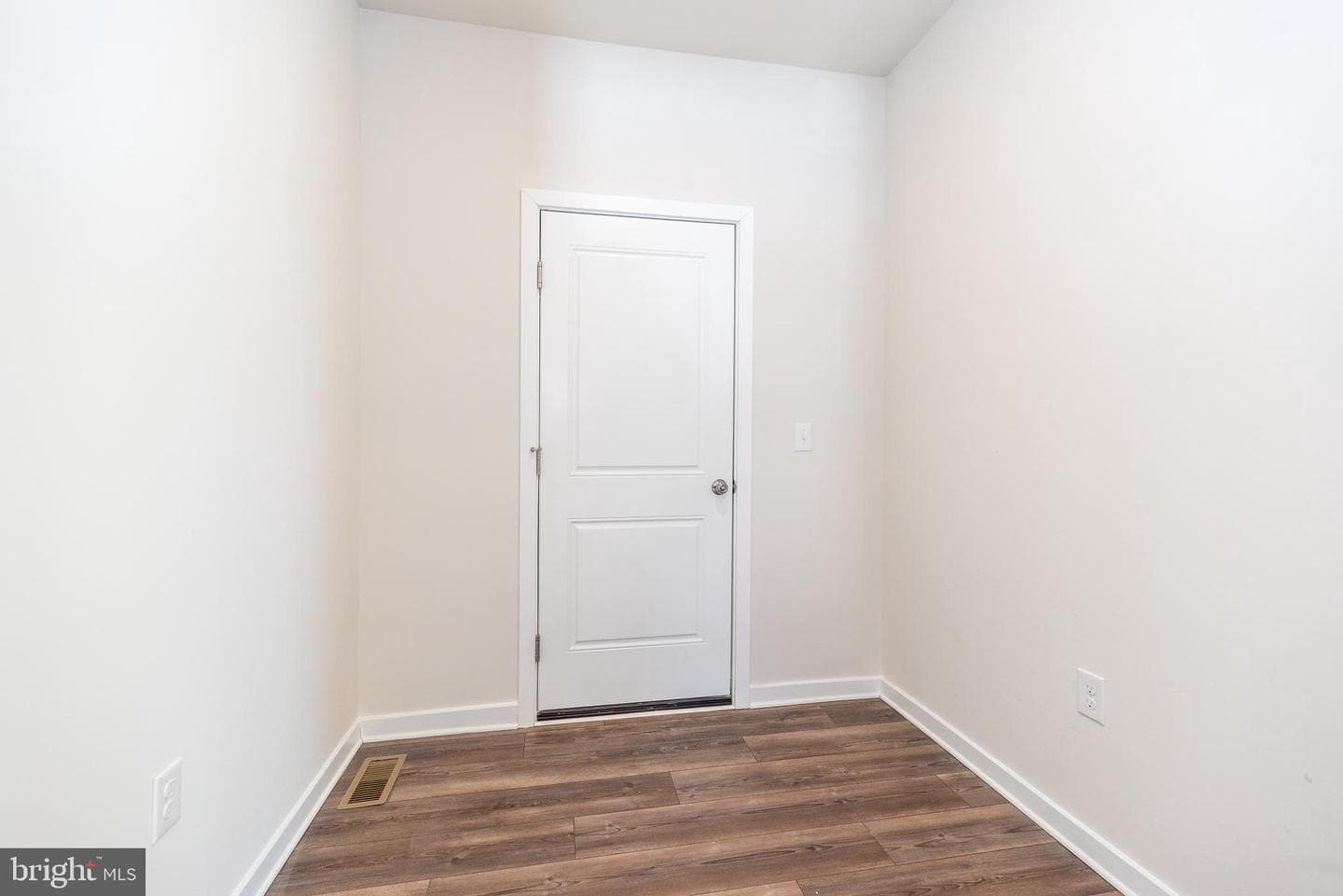 1033 Mariwill Drive photo 34