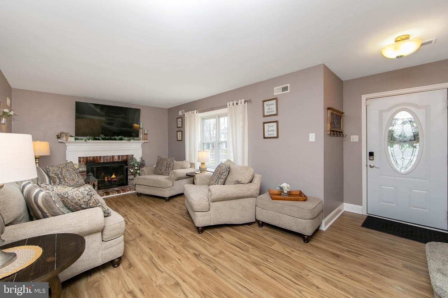 612 S Queen Anne Drive photo 6