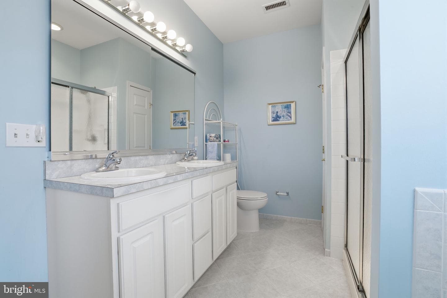 1107 Maxwell Manor photo 25
