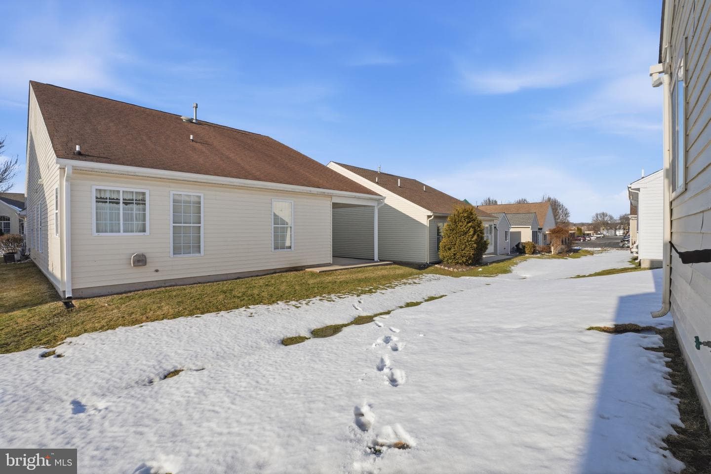 1107 Maxwell Manor photo 6
