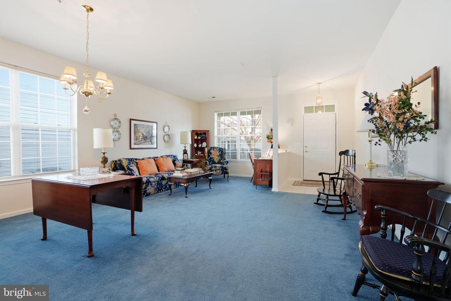 1107 Maxwell Manor photo 8