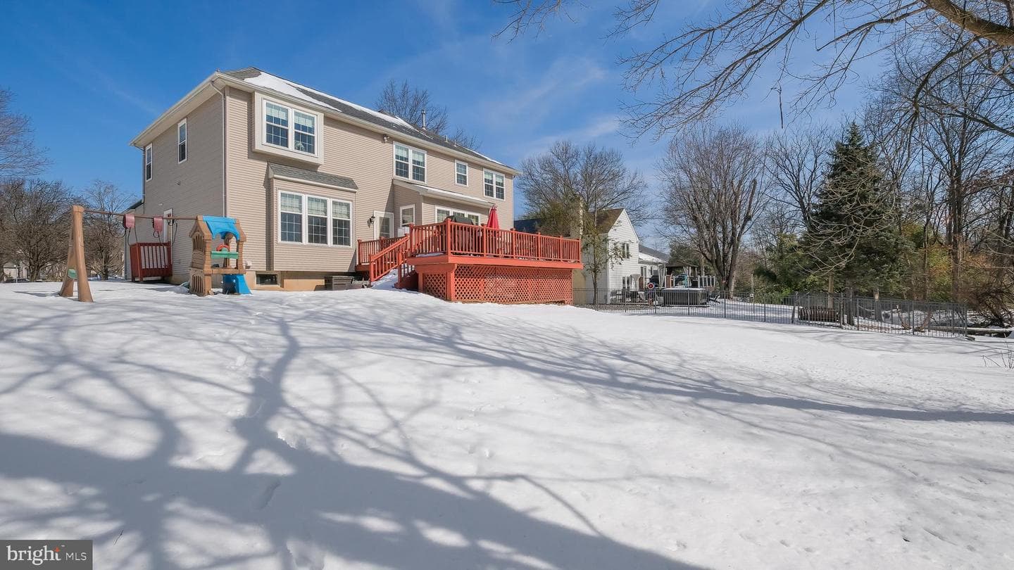 203 Cliveden Drive photo 56