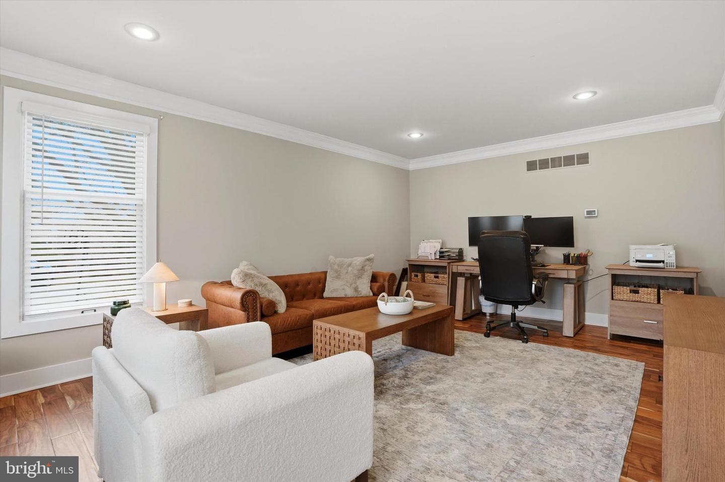 2240 Cloverly Circle photo 6