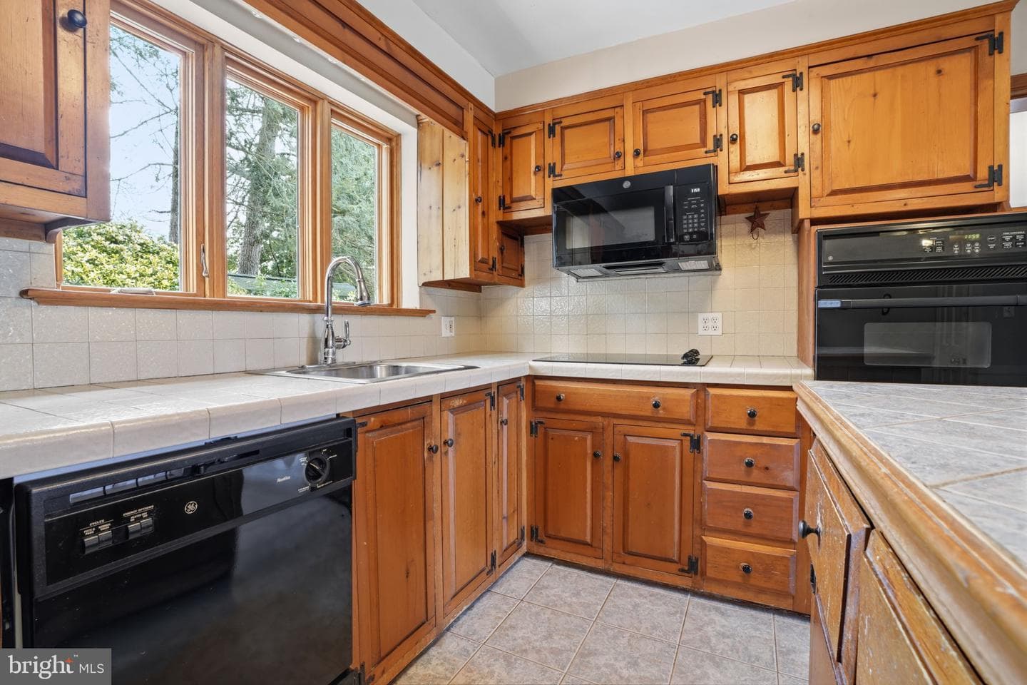 222 Green Valley Road photo 15