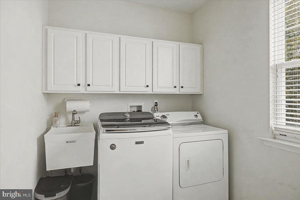 101 Sovereign Drive photo 33