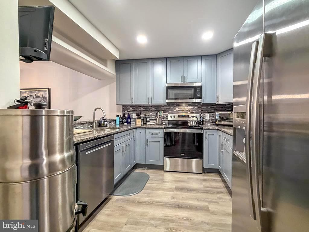 508 Ashton Circle photo 7