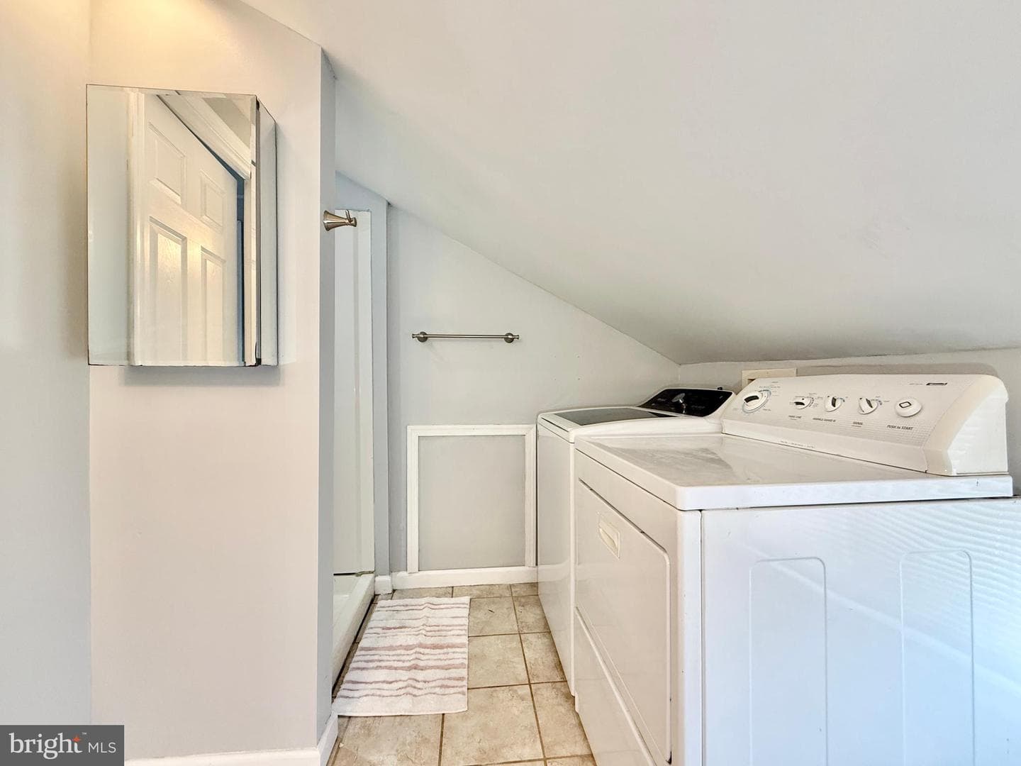 24 Roundwood Lane photo 13