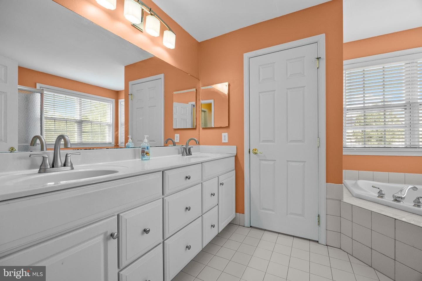 5 Kingsley Court photo 33